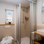 Waldklause Apartament *